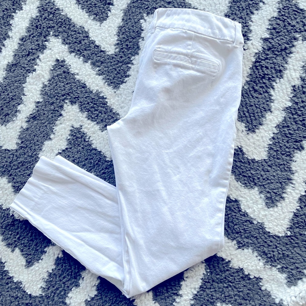 Old Navy White High-Waisted Pixie Ankle Pants for Women size 2